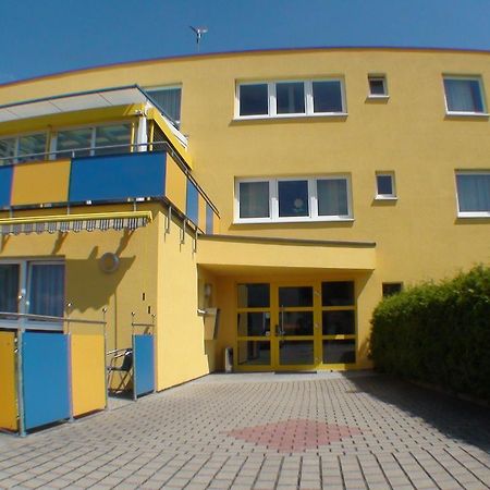 Motel Am Highway Althengstett Eksteriør billede